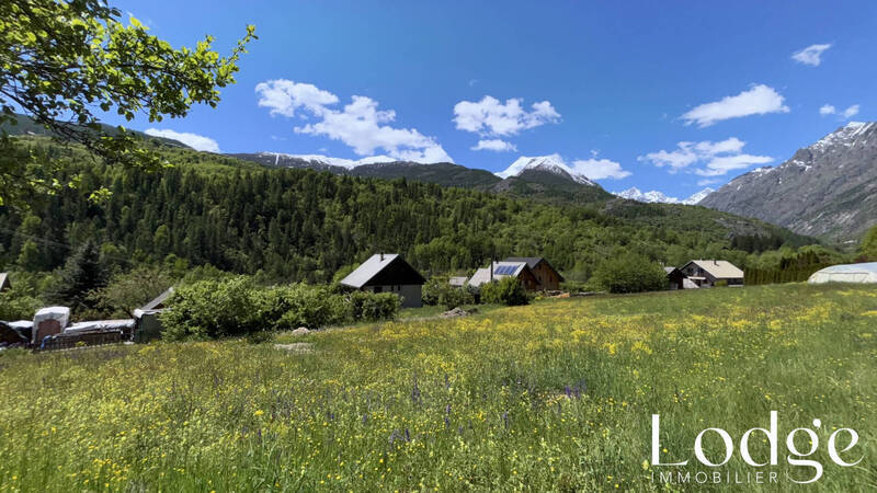 Vente terrain 1717 m² à Pelvoux 05340