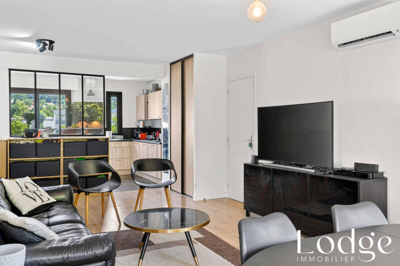 Vente appartement 5 pièces 85.75 m² à Aix-en-Provence 13100