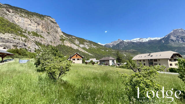 Vente Terrain 2727 m² Pelvoux 05340