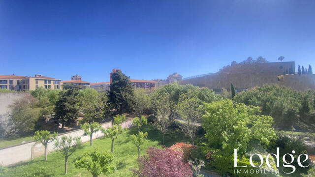 Vente Appartement 4 pièces 101 m² Aix-en-Provence 13100