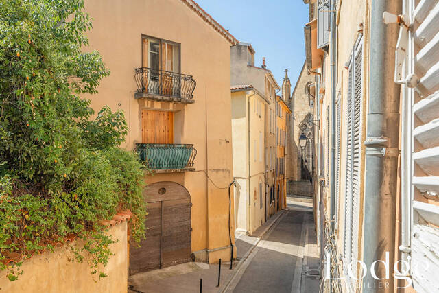 Vendu Appartement 4 pièces 59.83 m² Aix-en-Provence 13100