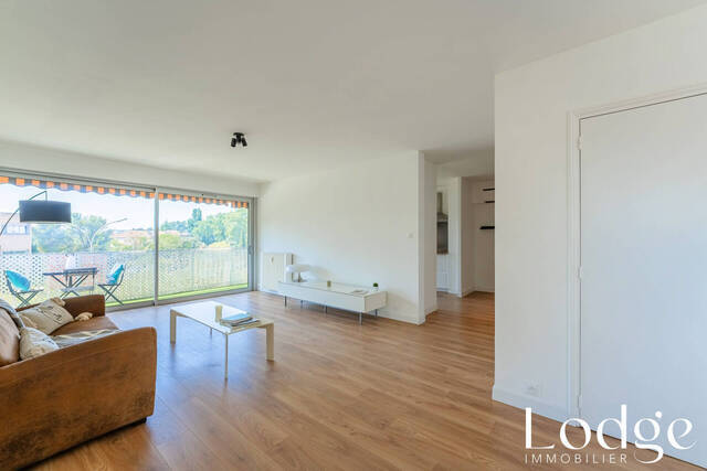 Vendu Appartement 4 pièces 89.56 m² Aix-en-Provence 13100