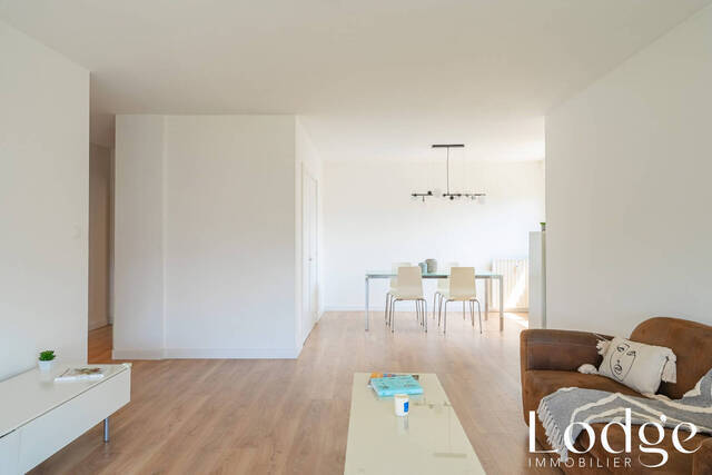 Vendu Appartement 4 pièces 89.56 m² Aix-en-Provence 13100
