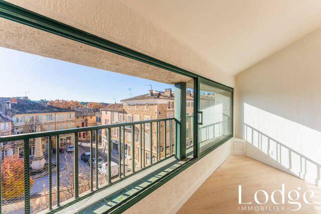 Vendu Appartement 3 pièces 51.68 m² Lambesc 13410