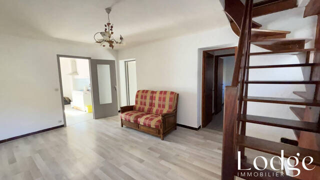 Vendu Maison 5 pièces 105 m² Saint-Martin-de-Queyrières 05120