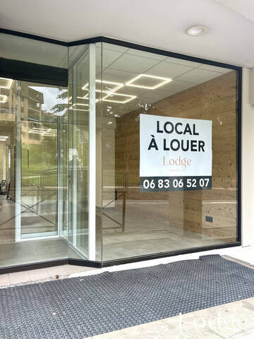 Location Local 57 m² Briançon 05100