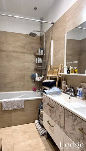 Vente Appartement 3 pièces 62.11 m² Aix-en-Provence 13100