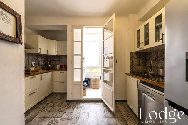 Vente Appartement 3 pièces 69 m² Aix-en-Provence 13090
