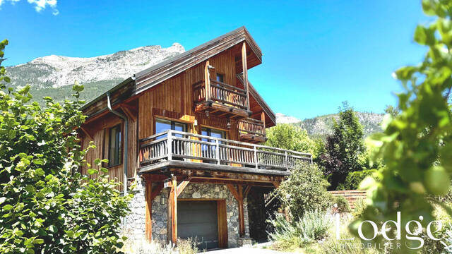 Vente Maison 6 pièces 170 m² Pelvoux 05340