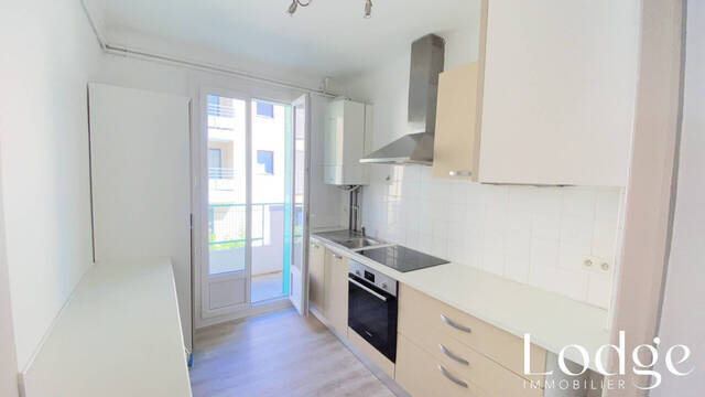 Vendu Appartement 4 pièces 60.51 m² Aix-en-Provence 13100