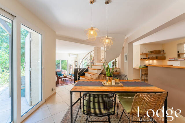 Vente Maison 6 pièces 150 m² Saint-Marc-Jaumegarde 13100
