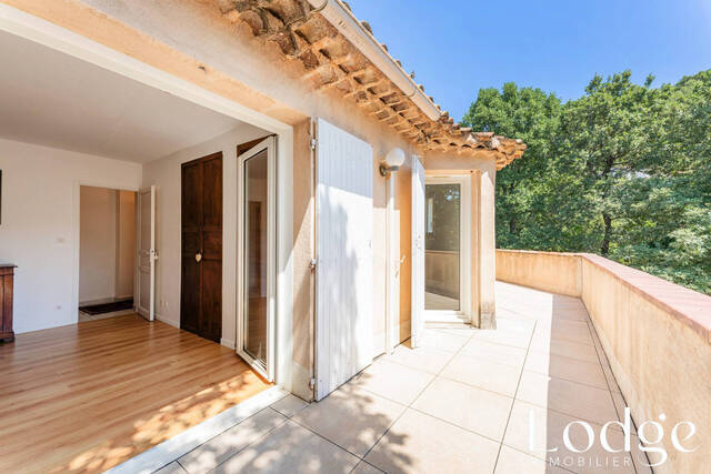 Vente Maison 6 pièces 150 m² Saint-Marc-Jaumegarde 13100
