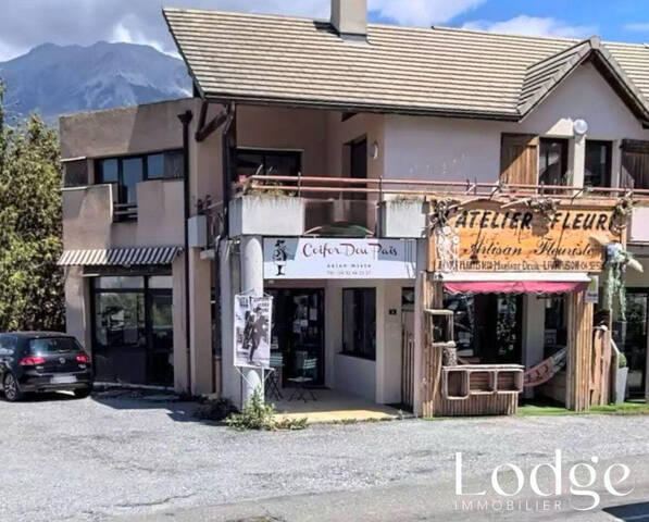 Vendu Immeuble 160 m² Savines-le-Lac 05160
