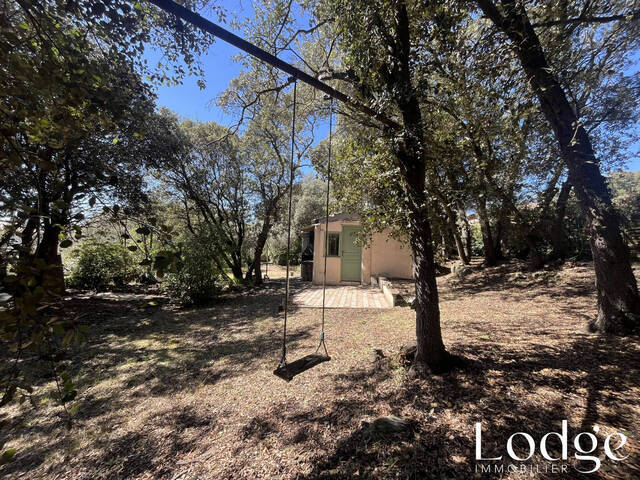 Vente Terrain 1897 m² Pourrières 83910