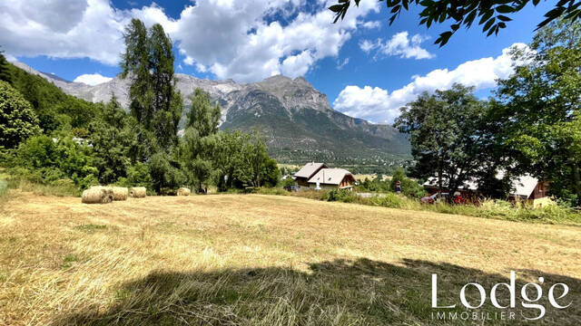 Vente Terrain 1224 m² Pelvoux 05340