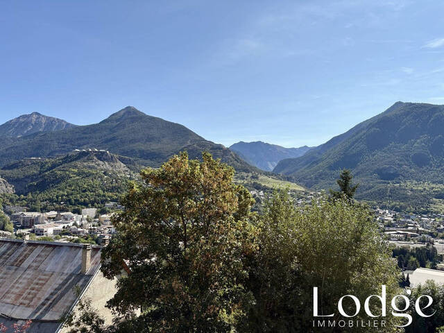 Vendu Appartement 3 pièces 61 m² Puy-Saint-Pierre 05100