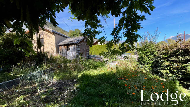 Vente Appartement 3 pièces 82 m² Saint-Martin-de-Queyrières 05120