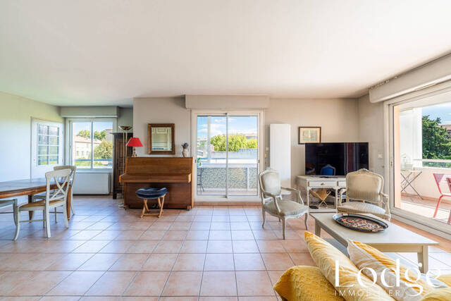 Vente Appartement 4 pièces 101 m² Aix-en-Provence 13100