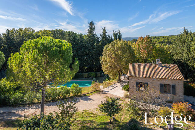 Vente Maison 8 pièces 250 m² Aix-en-Provence 13090