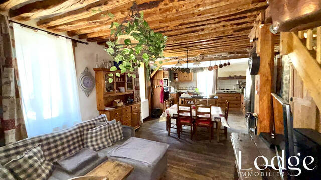 Vente Appartement 3 pièces 82 m² Saint-Martin-de-Queyrières 05120