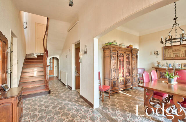 Vente Maison 10 pièces 220 m² Aix-en-Provence 13100