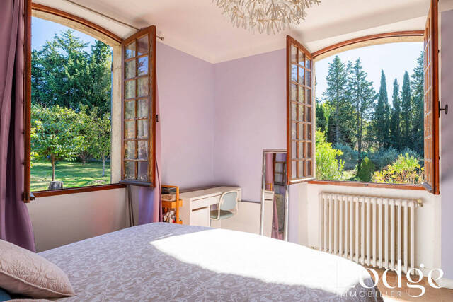 Vente Maison 8 pièces 250 m² Aix-en-Provence 13090