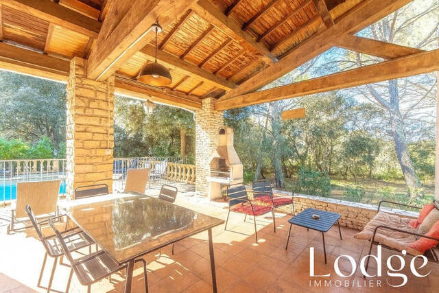 Vente Maison 15 pièces 300 m² Grans 13450