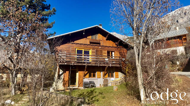 Vente Maison 7 pièces 110 m² Pelvoux 05340