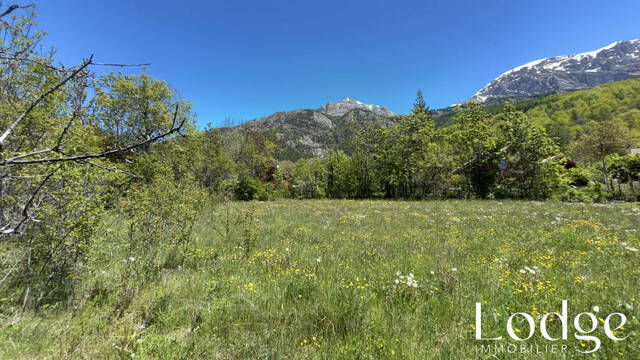 Vente Terrain 1250 m² Pelvoux 05340