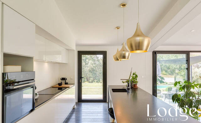 Vente Maison 6 pièces 180 m² Belcodène 13720