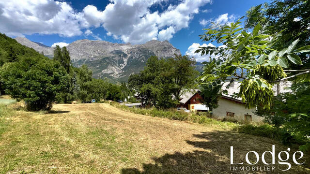 Vente Terrain 1224 m² Pelvoux 05340