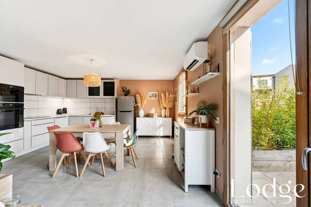 Vente Appartement 3 pièces 65 m² Châteauneuf-le-Rouge 13790