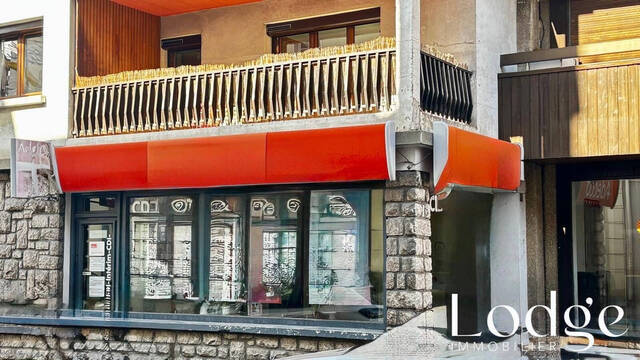 Vente Local 61 m² Briançon 05100