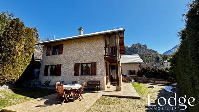 Vente Maison 5 pièces 120 m² Briançon 05100