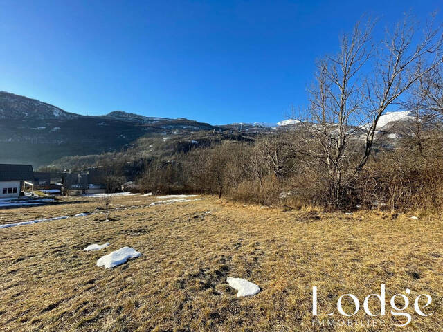 Vendu Terrain 1473 m² Pelvoux 05340