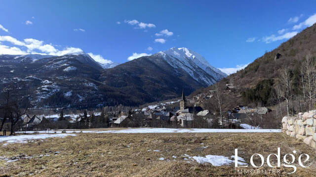 Vente Terrain 614 m² Pelvoux 05340