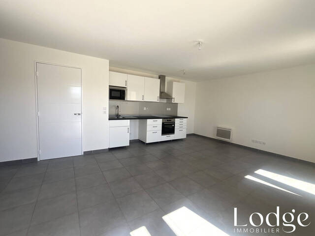 Vente Appartement 3 pièces 66.09 m² Châteauneuf-le-Rouge 13790