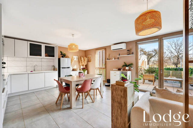 Vente Appartement 3 pièces 65 m² Châteauneuf-le-Rouge 13790