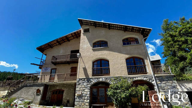 Vente Maison 12 pièces 400 m² Pelvoux 05340