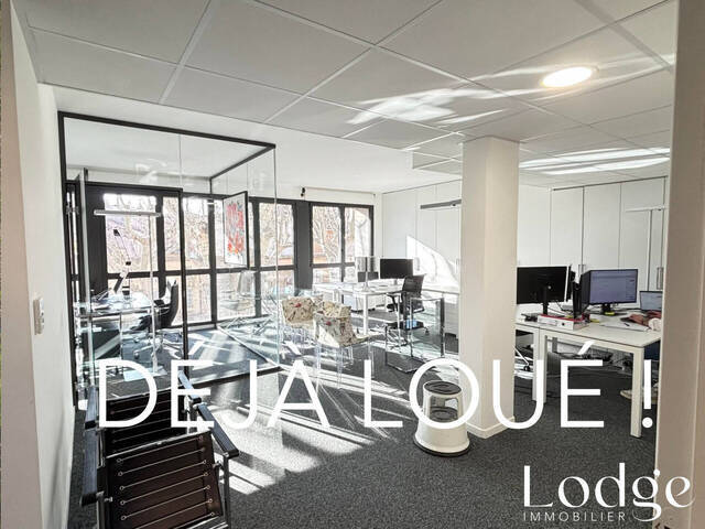 Location Local 59 m² Aix-en-Provence 13100
