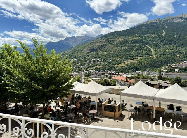 Vente Fonds de commerce 110 m² Briançon 05100