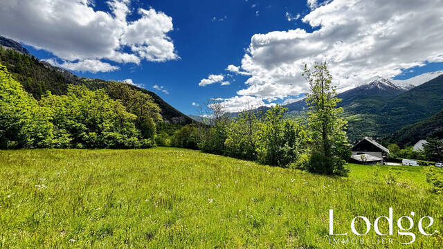 Vente Terrain 1964 m² Pelvoux 05340