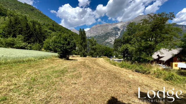 Vente Terrain 1224 m² Pelvoux 05340