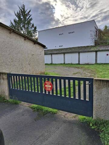 Location parking garage individuel à Figeac (46100)