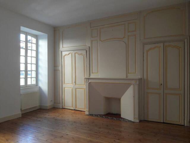Location appartement t3 71 m² à Figeac (46100)