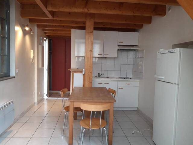 Location appartement duplex/triplex 2 pièces 29 m² à Figeac (46100)
