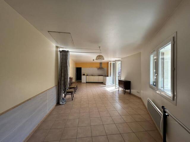 Location appartement studio 1 pièce 57 m² à Livinhac-le-Haut (12300)