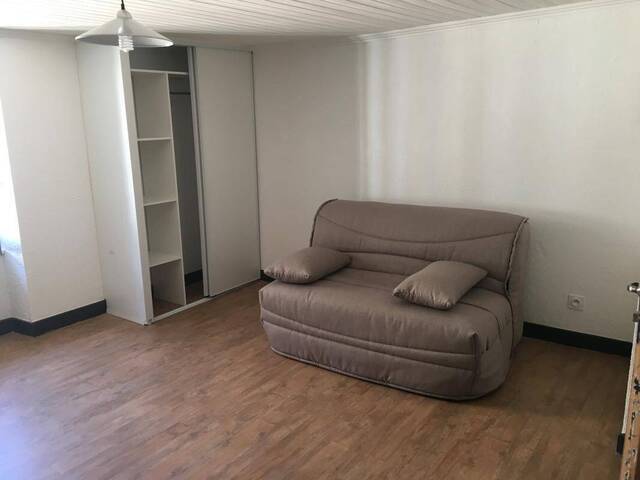 Vente Appartement studio 1 pièce 25 m² Figeac (46100)